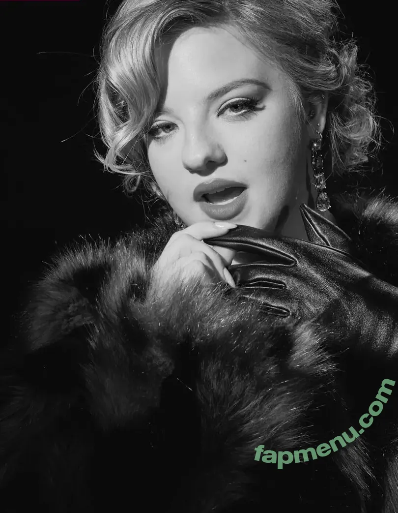 Francesca Scorsese nude photo #0064 (francesca.scorsese)