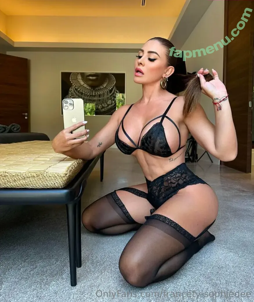 francety-sophiedee nude photo #0002 (francety)