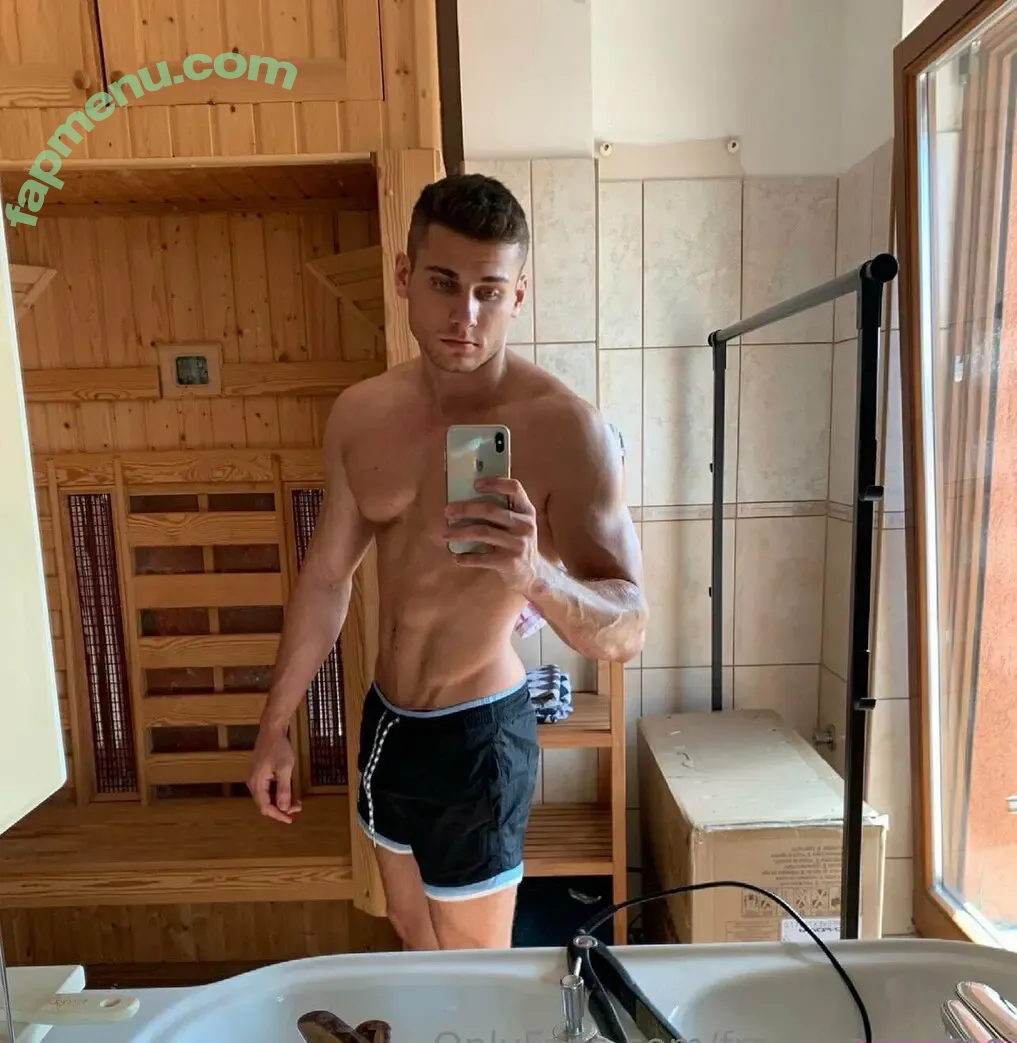 frankhardyfree nude photo #0037 (frankyhardy)