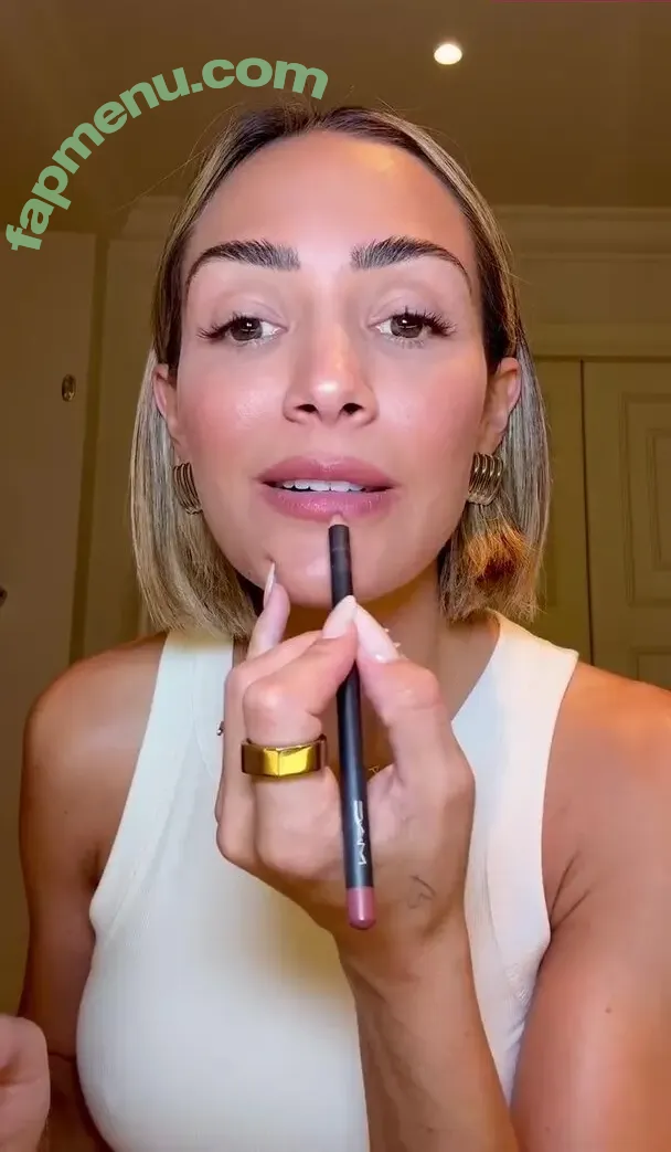 Frankie Bridge nude photo #2898 (Frankie Sandford (The Saturdays / frankiebridge)