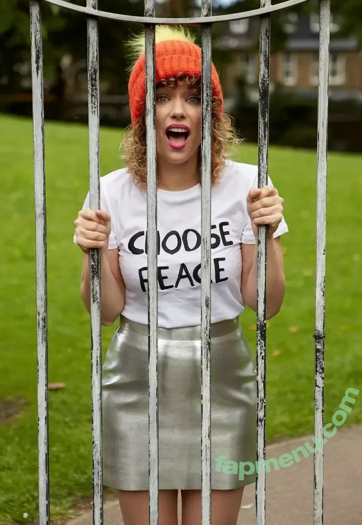 Frankie Ward nude photo #0016 (getfrankgames)