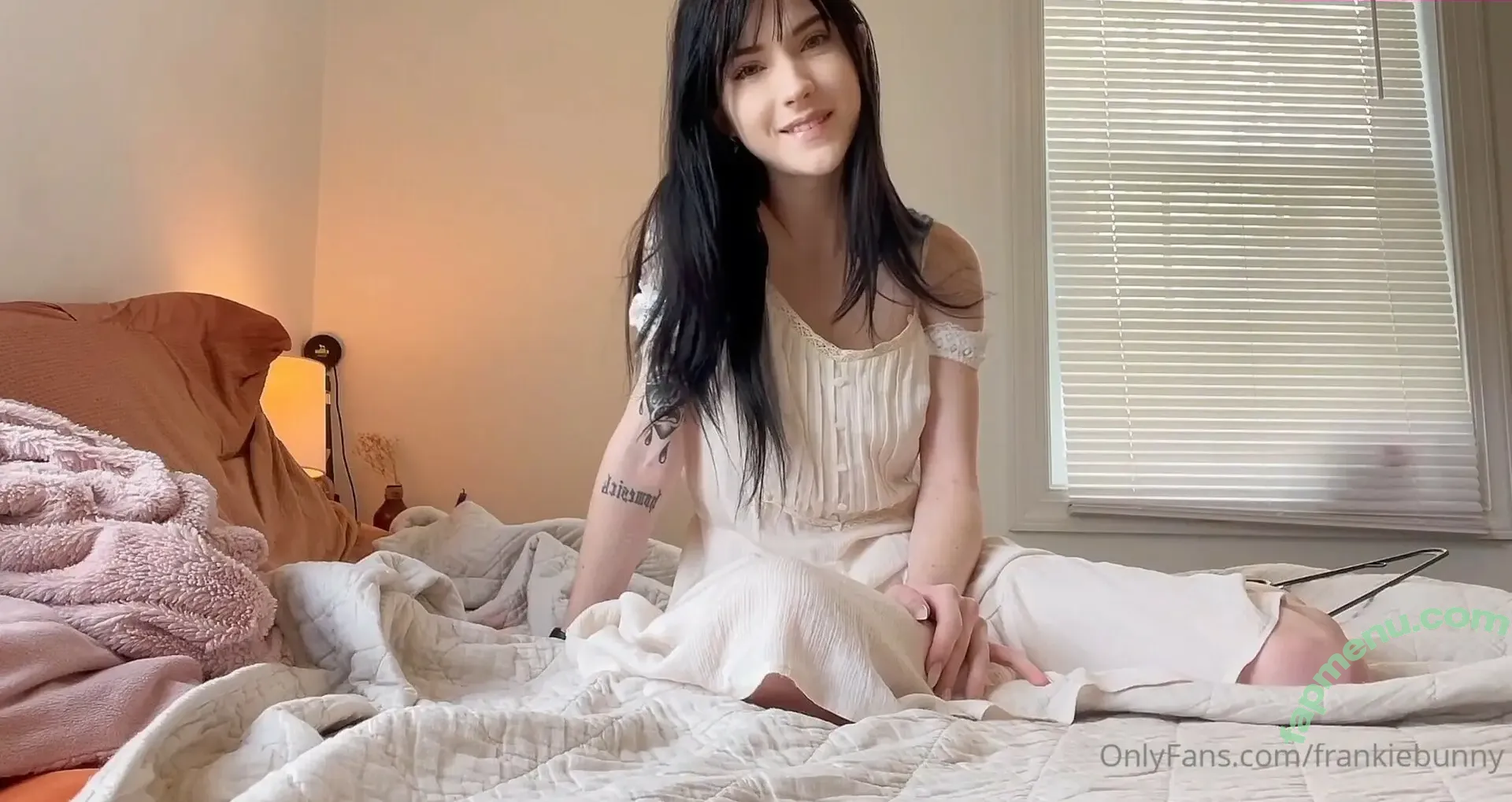 Frankiebunnie nude photo #0390 (frankiebunny / frankiebuns)