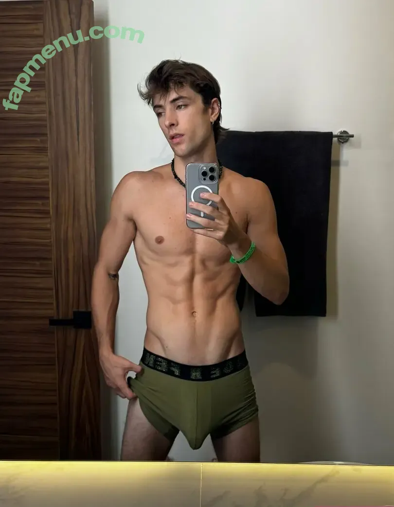 frankierossi nude photo #0086 (itsfrankierossi)
