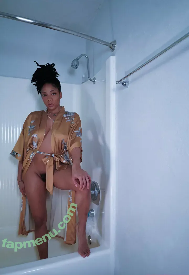 Frankiiy nude photo #0395 (Frankiiy_ / no.frankiiy_)