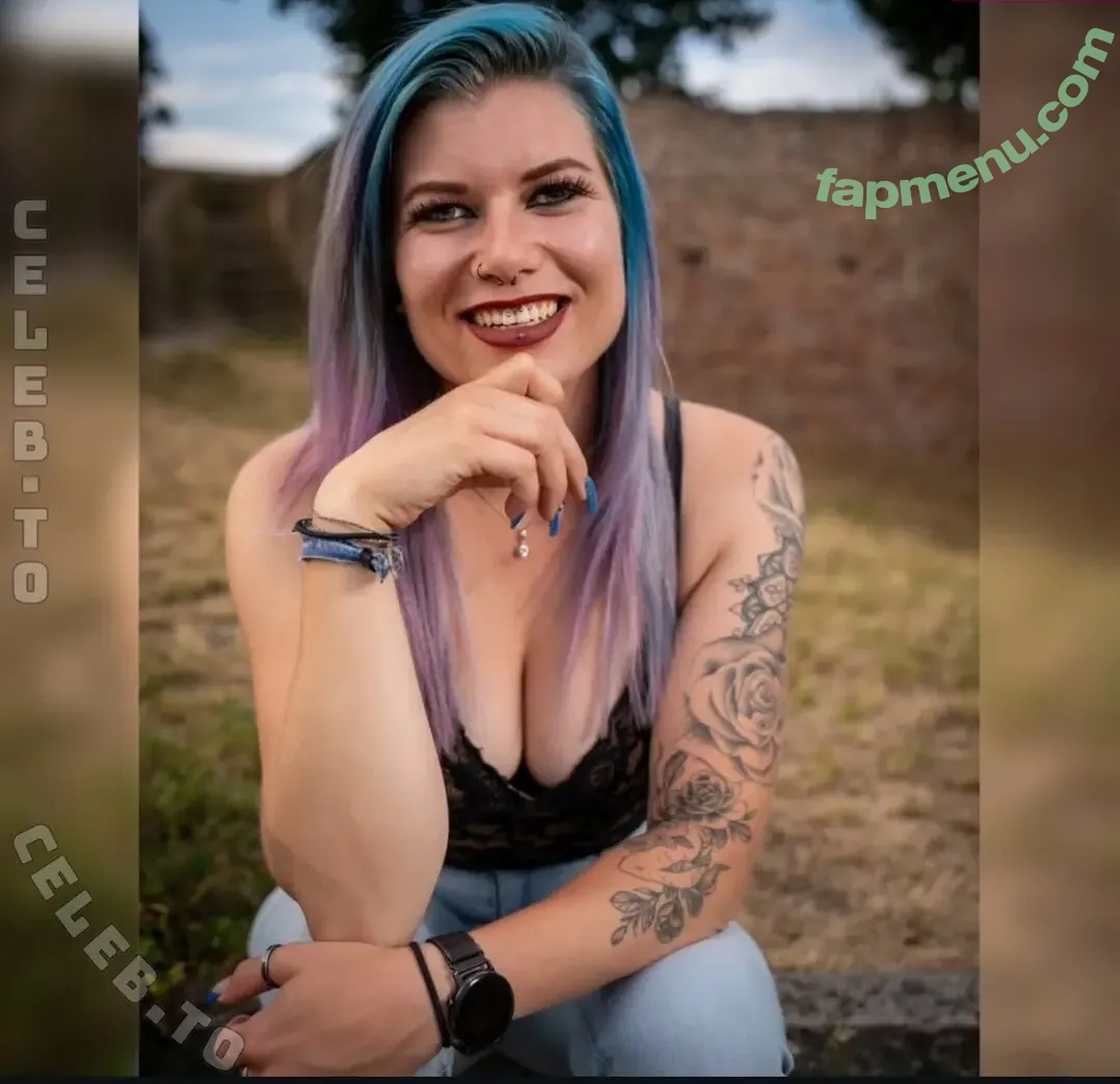 Franzi B nude photo #0054 (Franzi1603 / franzi_b_1609 / frnzyybauer / xxxFranzixxx)