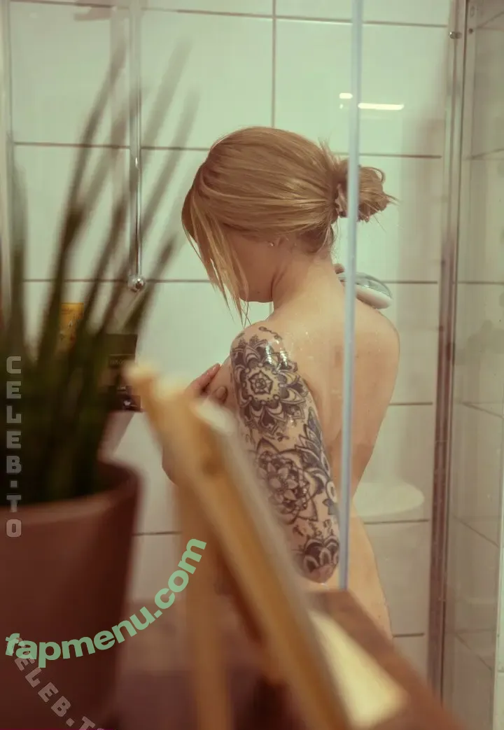 frau_box nude photo #0061 (Malou)