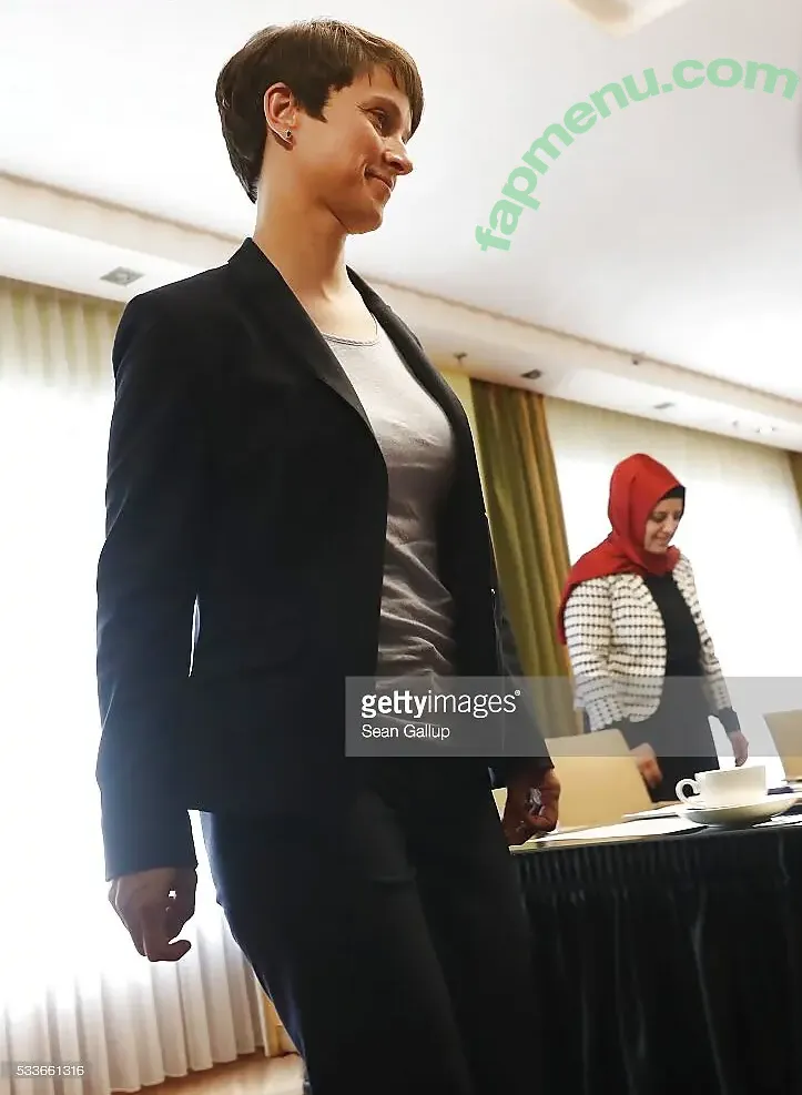 Frauke Petry nude photo #0011 (Frauke Petry)