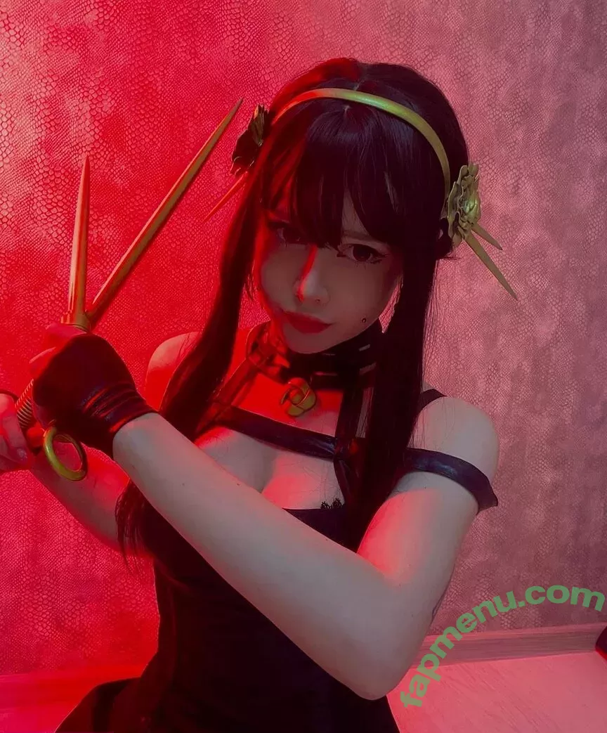 frauleinmilk nude photo #0113 (suisai.uwu / suisaiuwu)