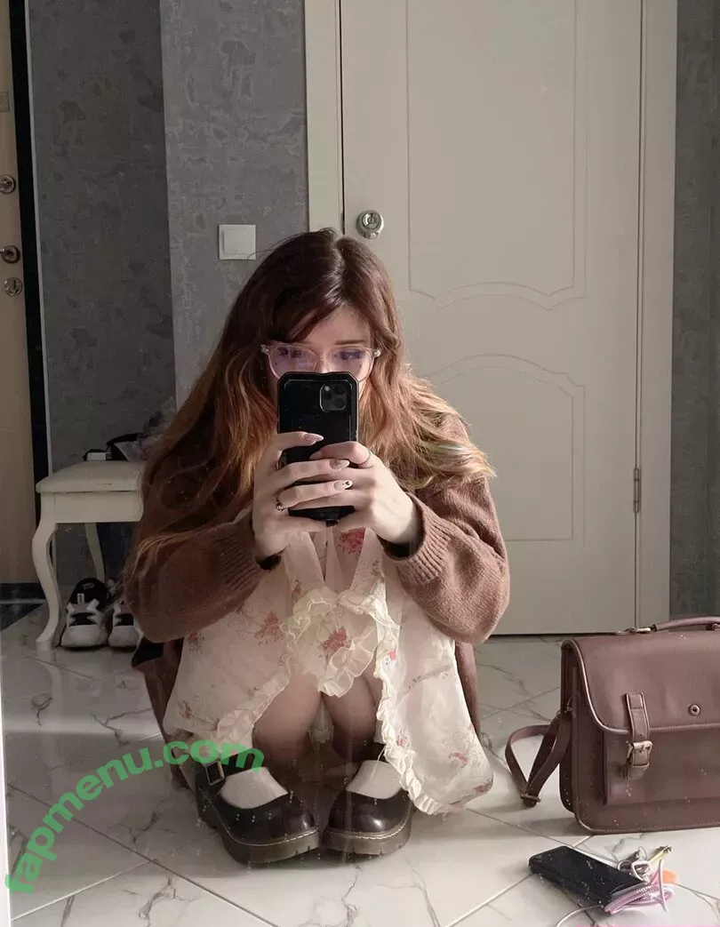 frauleinmilk nude photo #0119 (suisai.uwu / suisaiuwu)