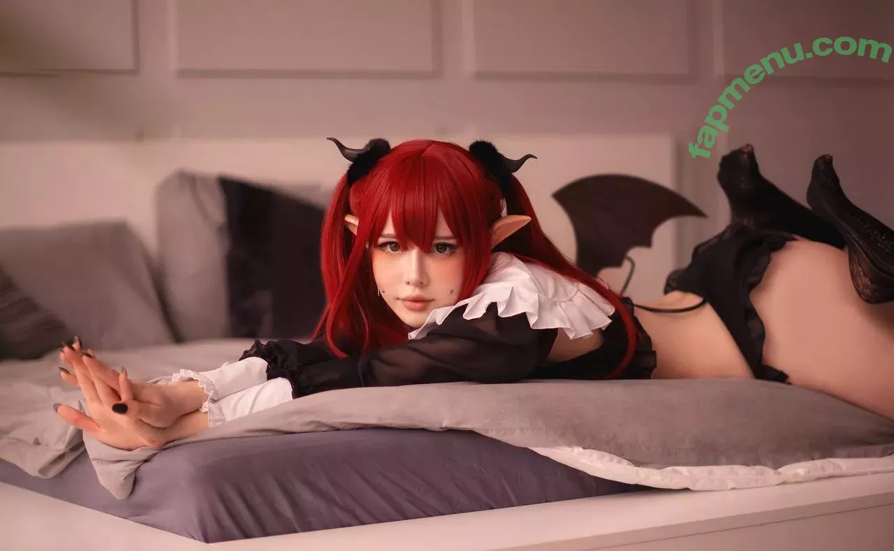 frauleinmilk nude photo #0129 (suisai.uwu / suisaiuwu)