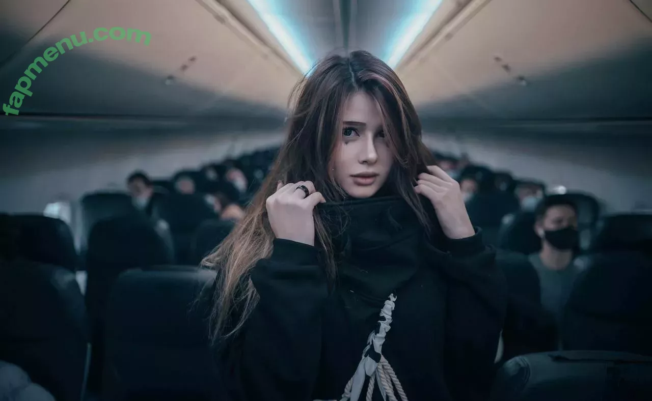 frauleinmilk nude photo #0270 (suisai.uwu / suisaiuwu)