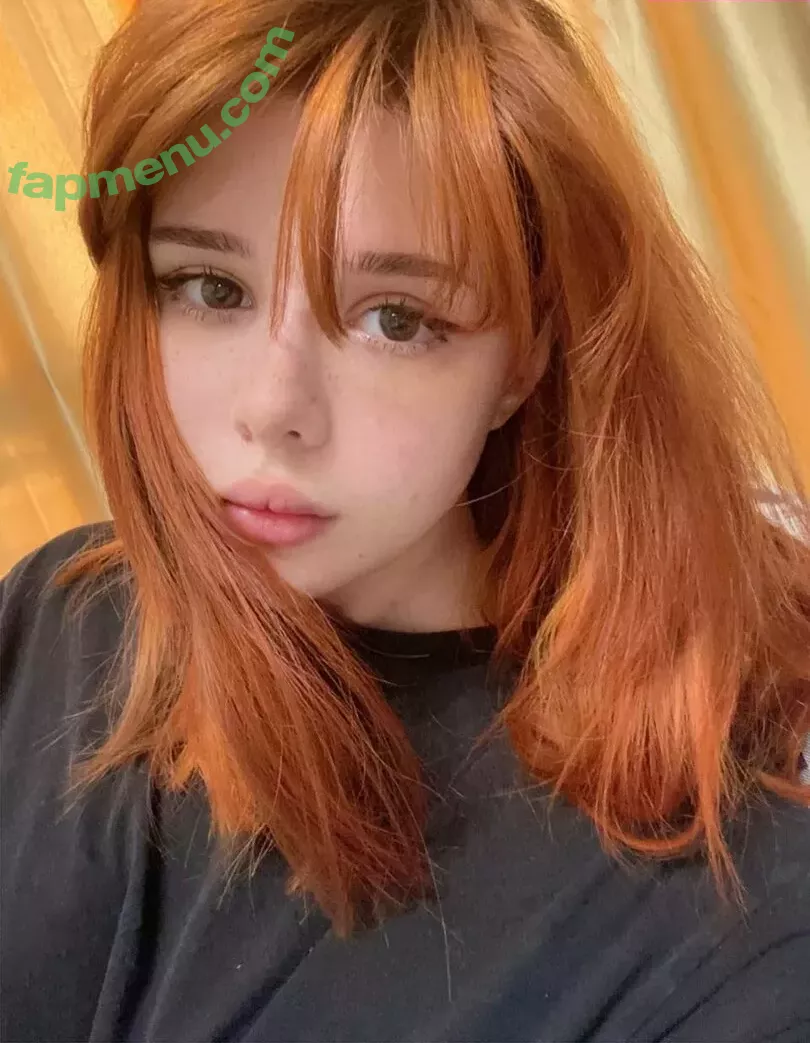 frauleinmilk nude photo #0500 (suisai.uwu / suisaiuwu)