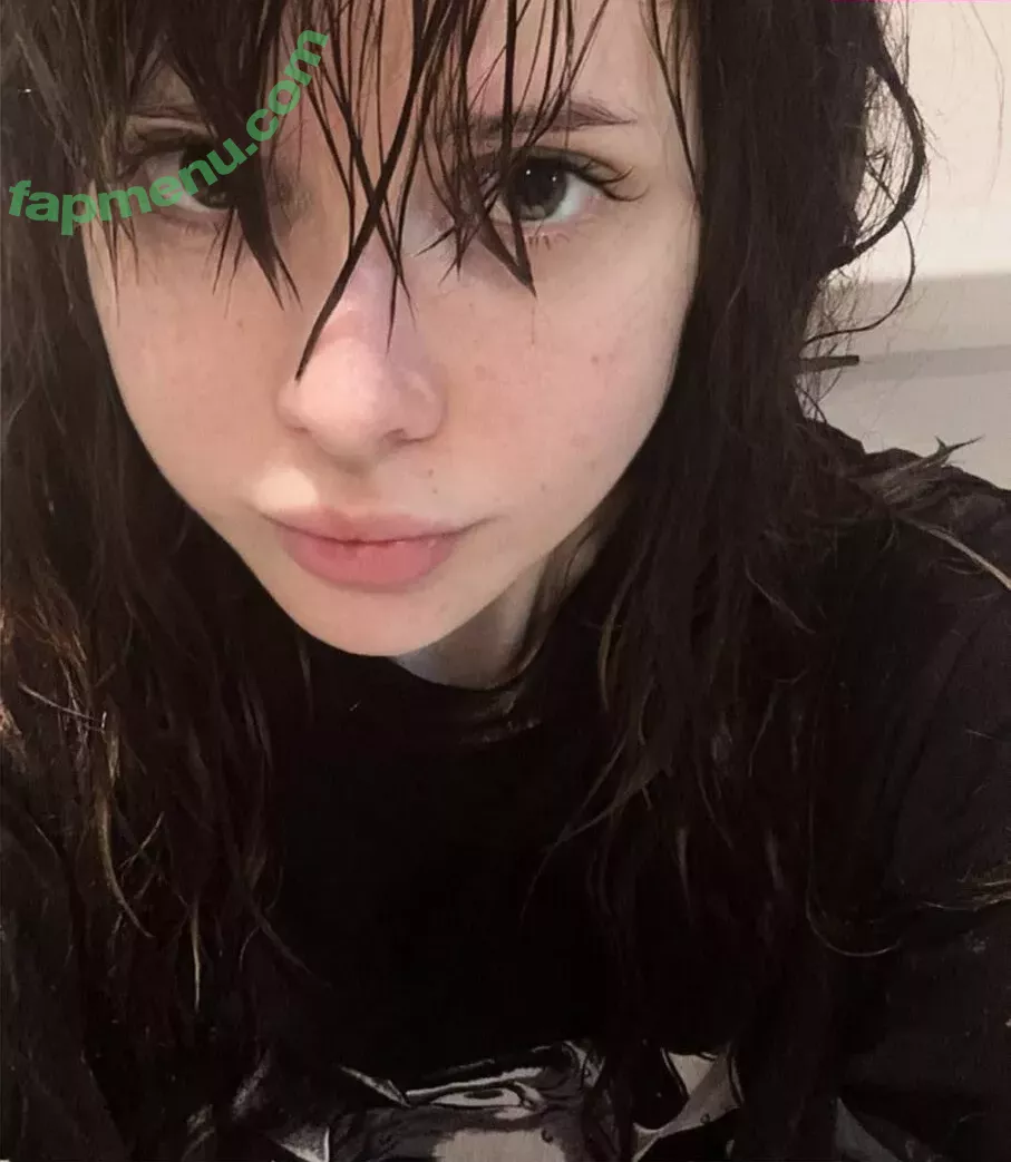 frauleinmilk nude photo #0537 (suisai.uwu / suisaiuwu)