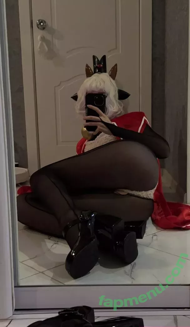 frauleinmilk nude photo #0557 (suisai.uwu / suisaiuwu)