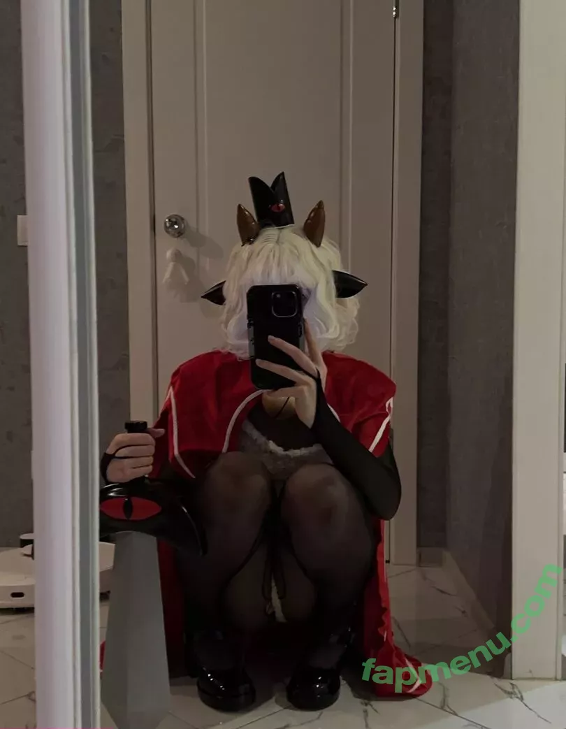 frauleinmilk nude photo #0558 (suisai.uwu / suisaiuwu)