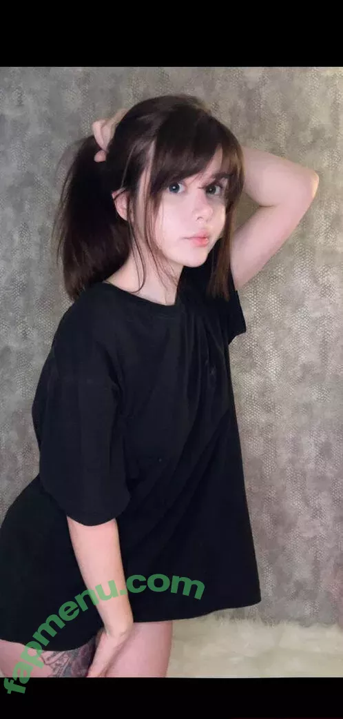 frauleinmilk nude photo #0570 (suisai.uwu / suisaiuwu)