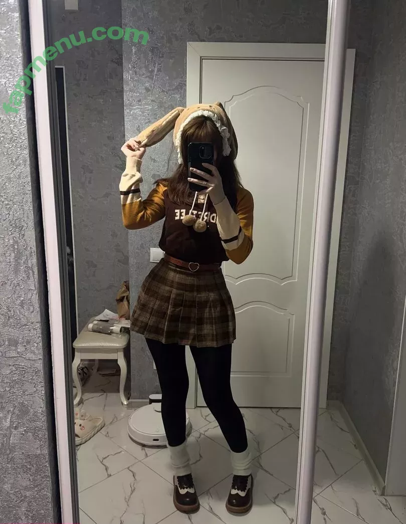 frauleinmilk nude photo #0571 (suisai.uwu / suisaiuwu)