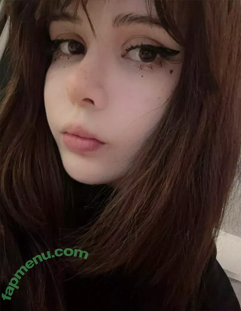 frauleinmilk nude photo #0605 (suisai.uwu / suisaiuwu)