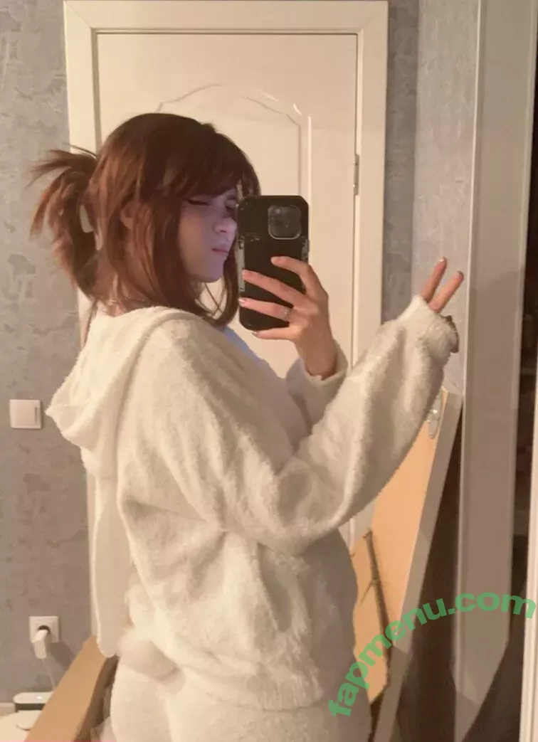 frauleinmilk nude photo #0610 (suisai.uwu / suisaiuwu)