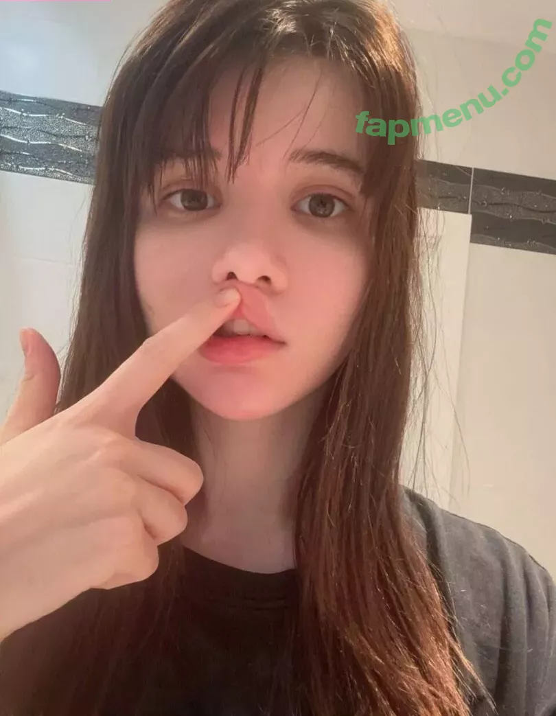 frauleinmilk nude photo #0630 (suisai.uwu / suisaiuwu)