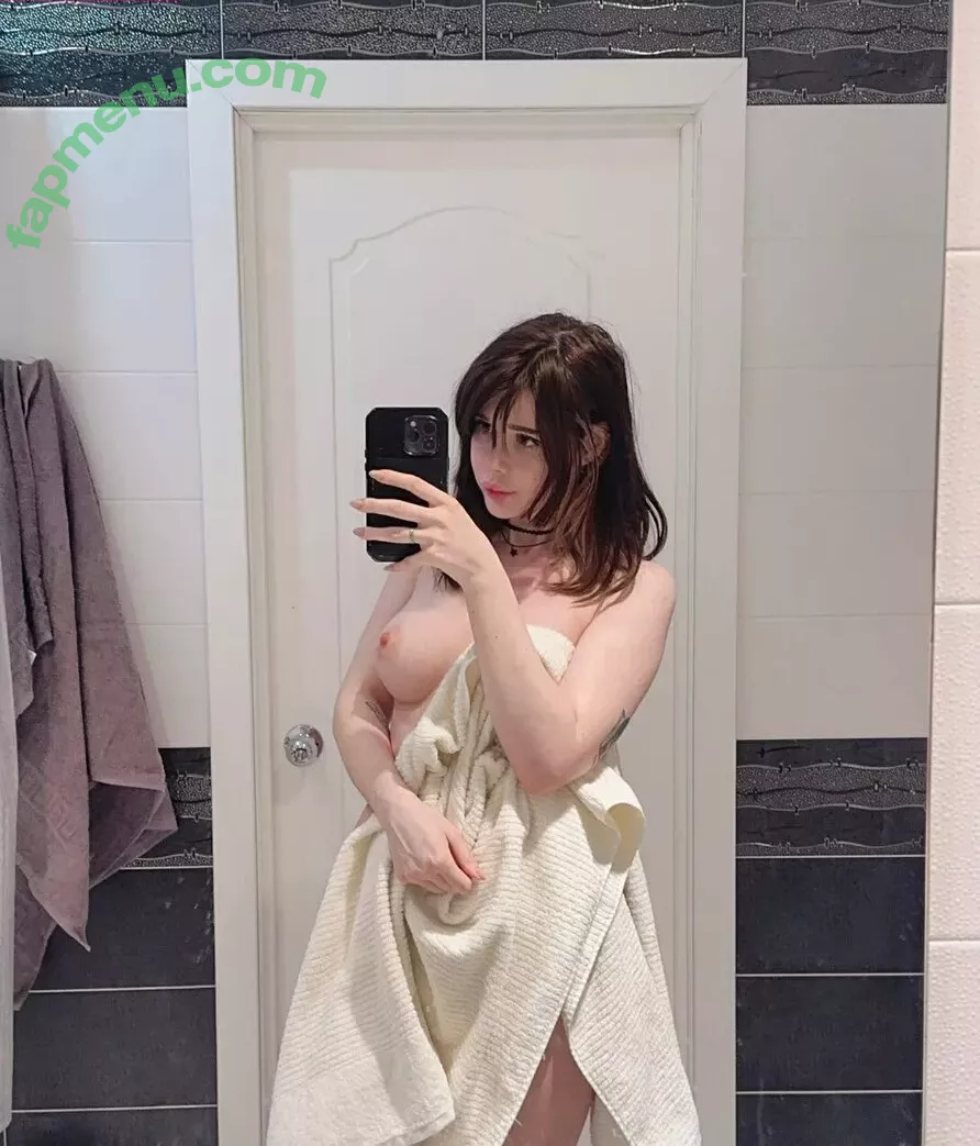 frauleinmilk nude photo #0657 (suisai.uwu / suisaiuwu)