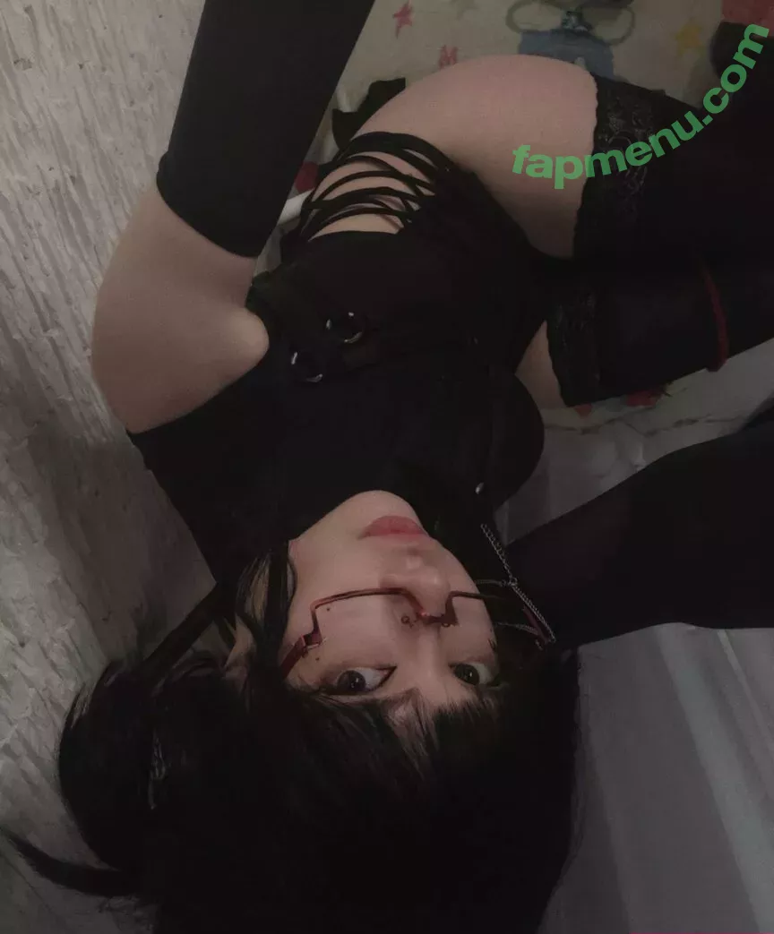 frauleinmilk nude photo #0683 (suisai.uwu / suisaiuwu)