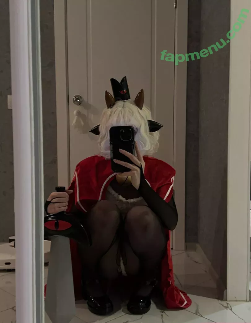 frauleinmilk nude photo #0917 (suisai.uwu / suisaiuwu)