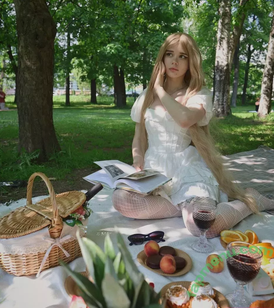 frauleinmilk nude photo #0931 (suisai.uwu / suisaiuwu)