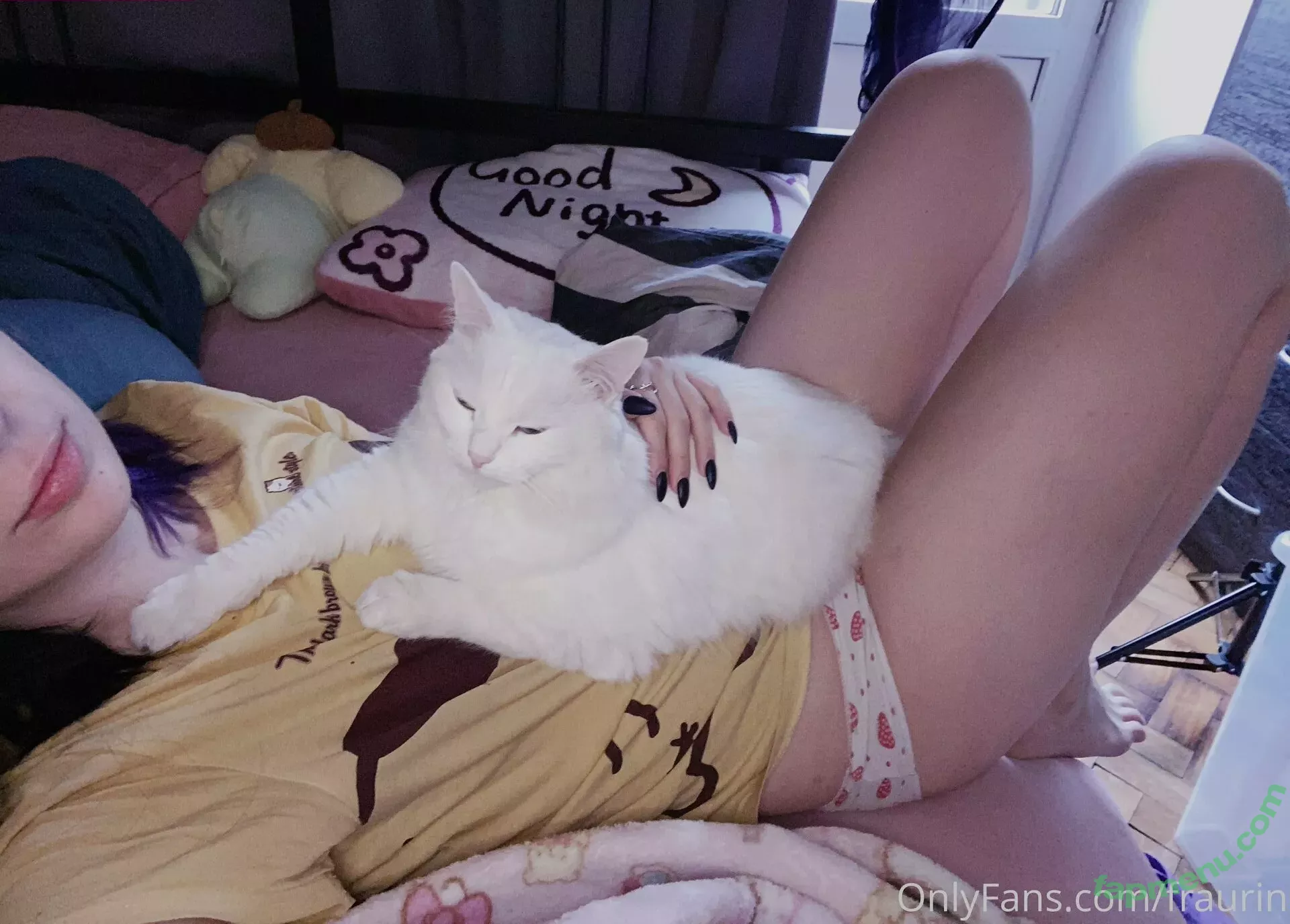 Fraurin nude photo #0195 (Fraudopamine / captorcat)