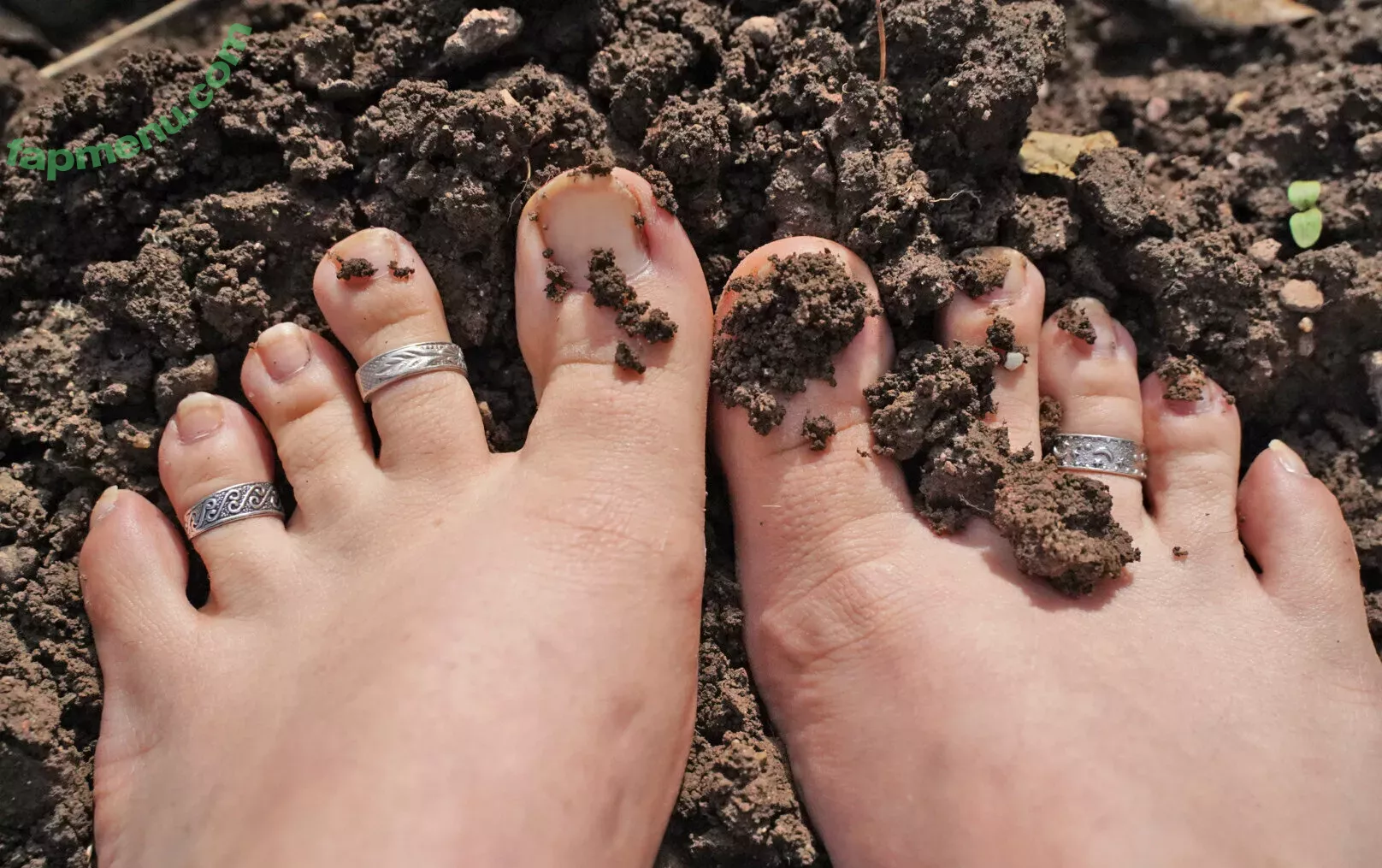 freakyfjonda nude photo #0019 (freakyfjondaxxx / freakyfreda)