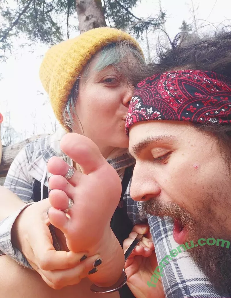 freakyfjonda nude photo #0036 (freakyfjondaxxx / freakyfreda)