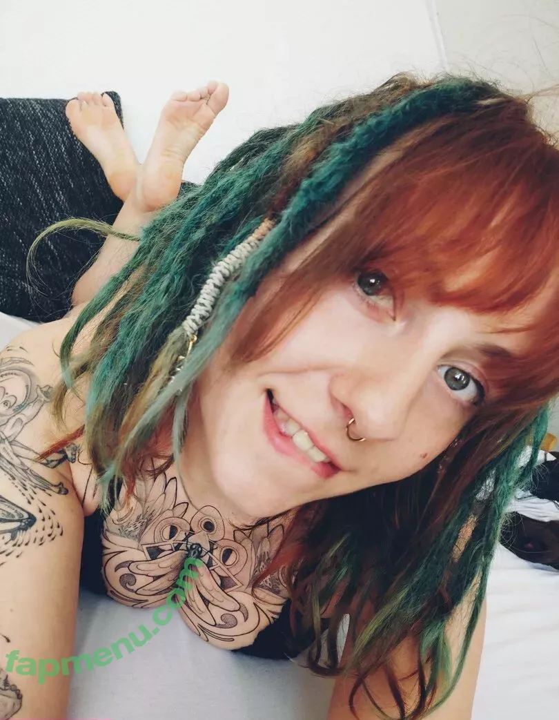 freakyfjonda nude photo #0082 (freakyfjondaxxx / freakyfreda)