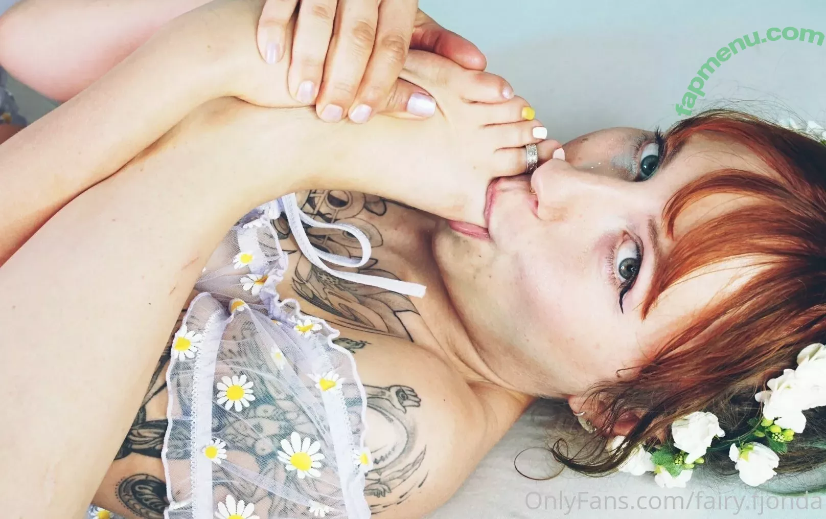 freakyfjonda nude photo #0090 (freakyfjondaxxx / freakyfreda)