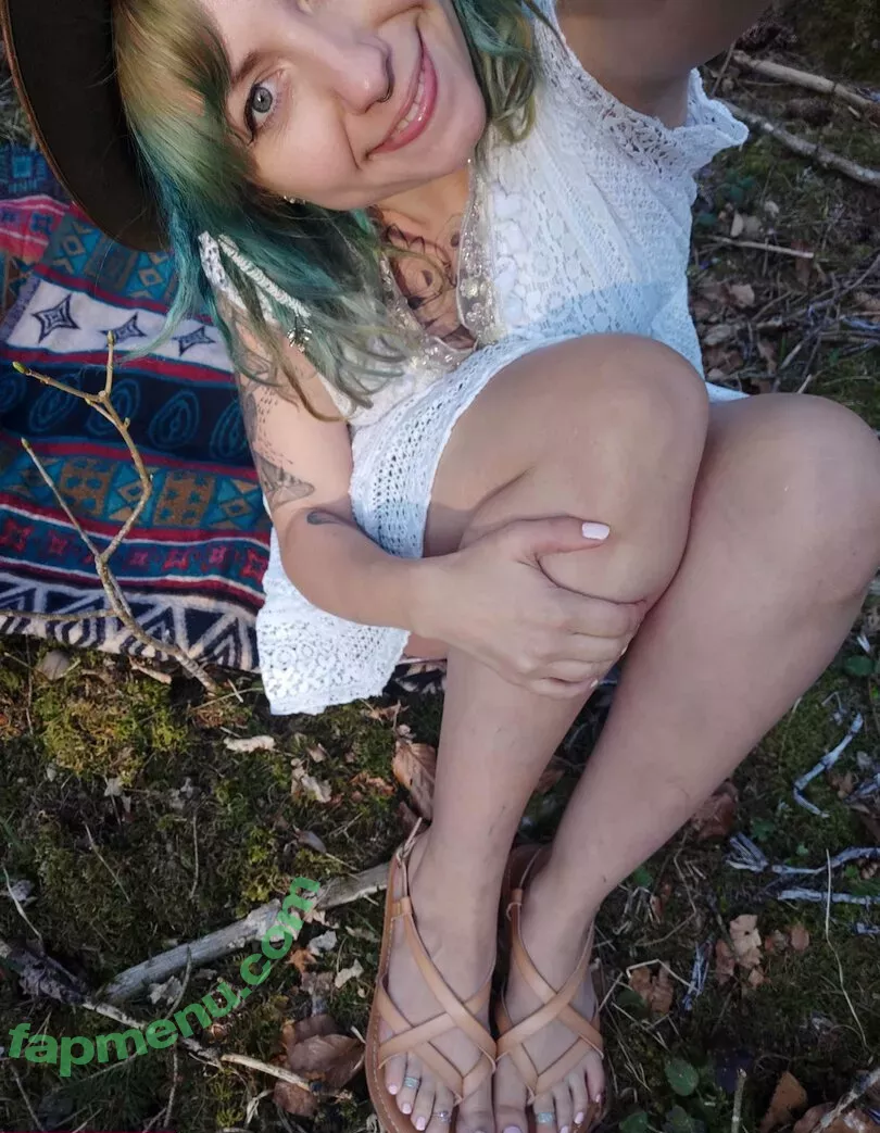 freakyfjonda nude photo #0151 (freakyfjondaxxx / freakyfreda)