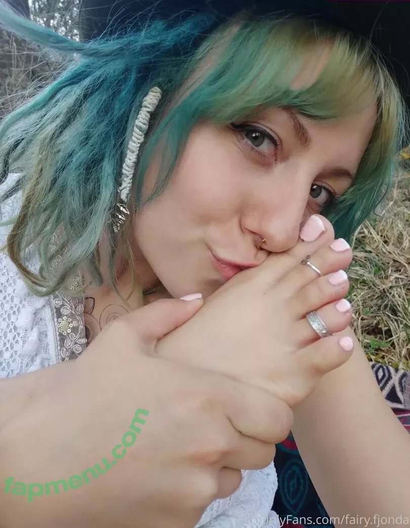 freakyfjonda nude photo #0153 (freakyfjondaxxx / freakyfreda)