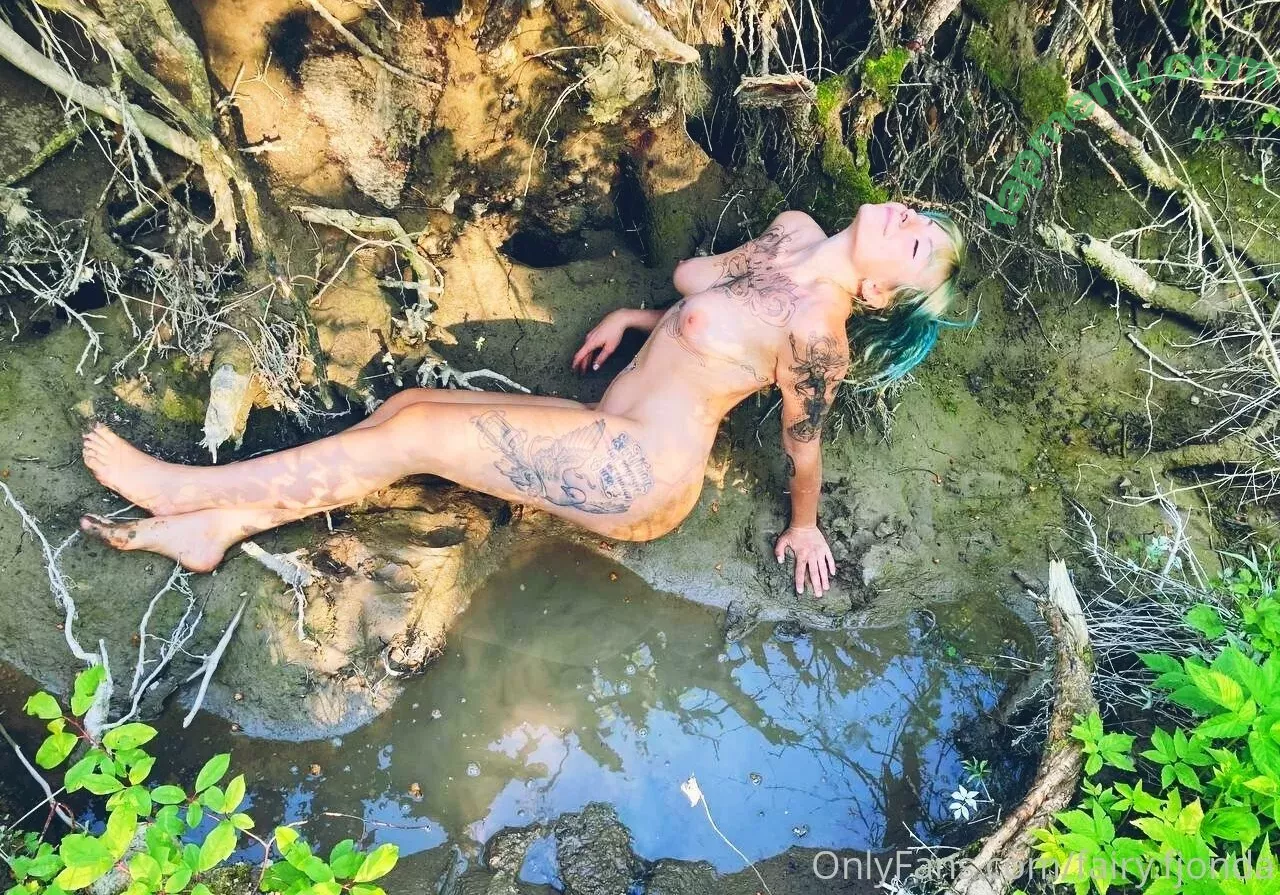 freakyfjonda nude photo #0253 (freakyfjondaxxx / freakyfreda)