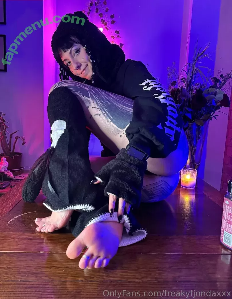 freakyfjonda nude photo #0384 (freakyfjondaxxx / freakyfreda)