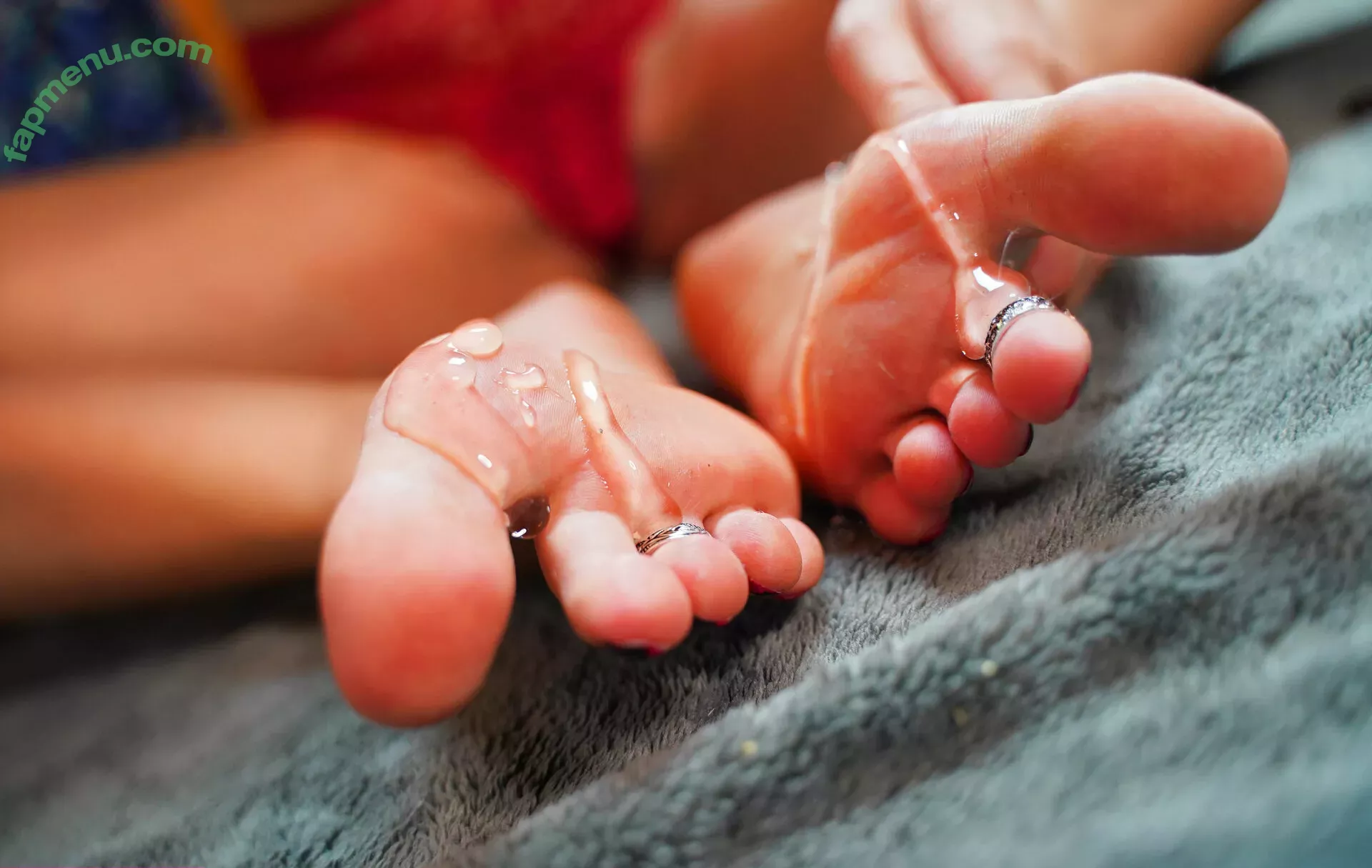 freakyfjonda nude photo #0441 (freakyfjondaxxx / freakyfreda)