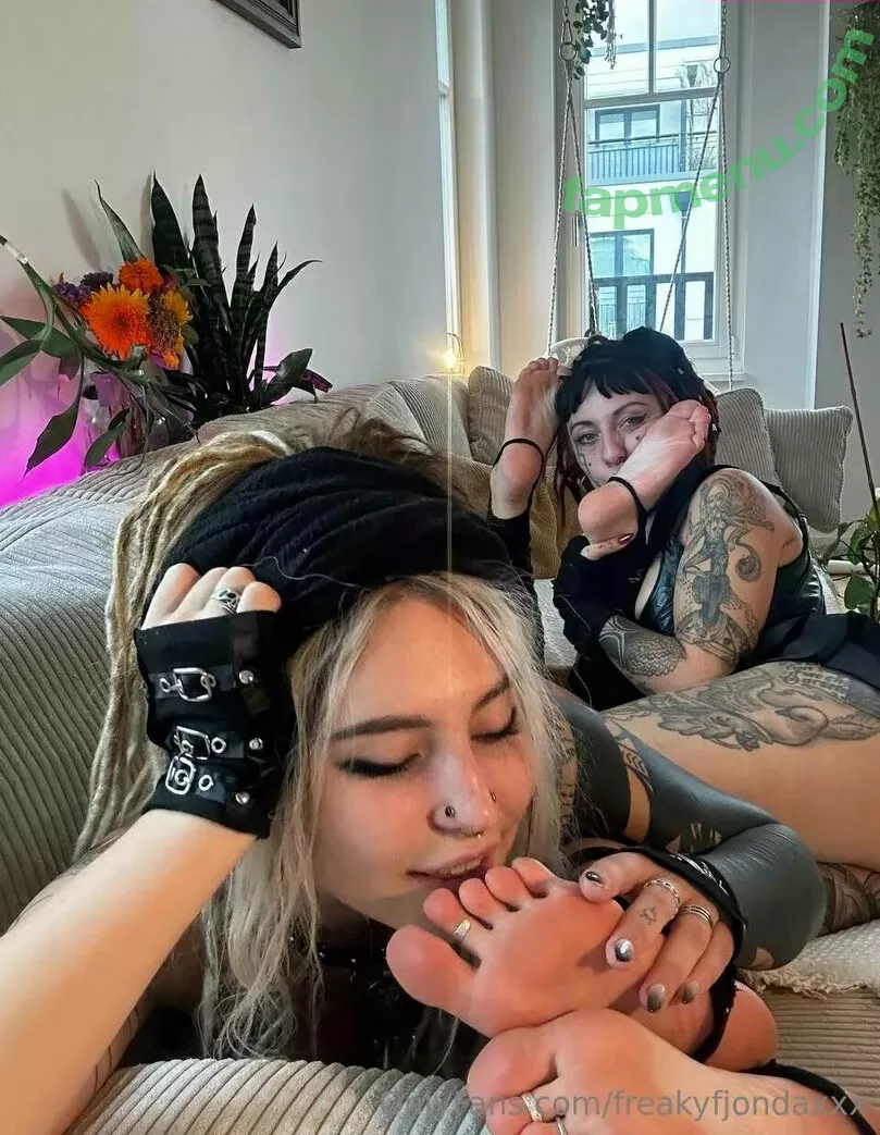 freakyfjonda nude photo #0479 (freakyfjondaxxx / freakyfreda)
