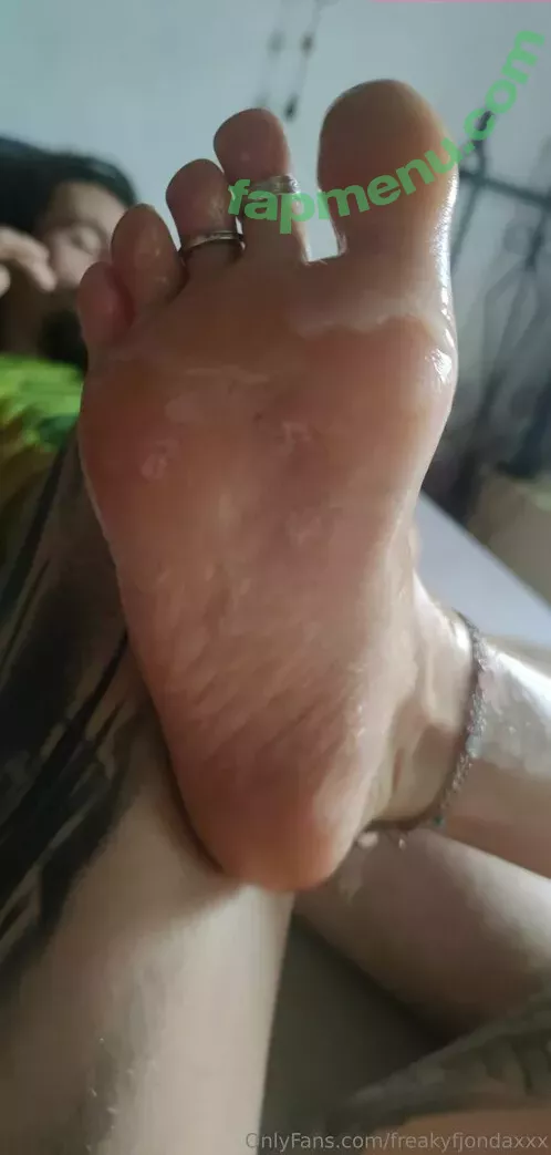 freakyfjonda nude photo #0500 (freakyfjondaxxx / freakyfreda)