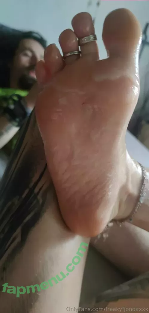 freakyfjonda nude photo #0501 (freakyfjondaxxx / freakyfreda)