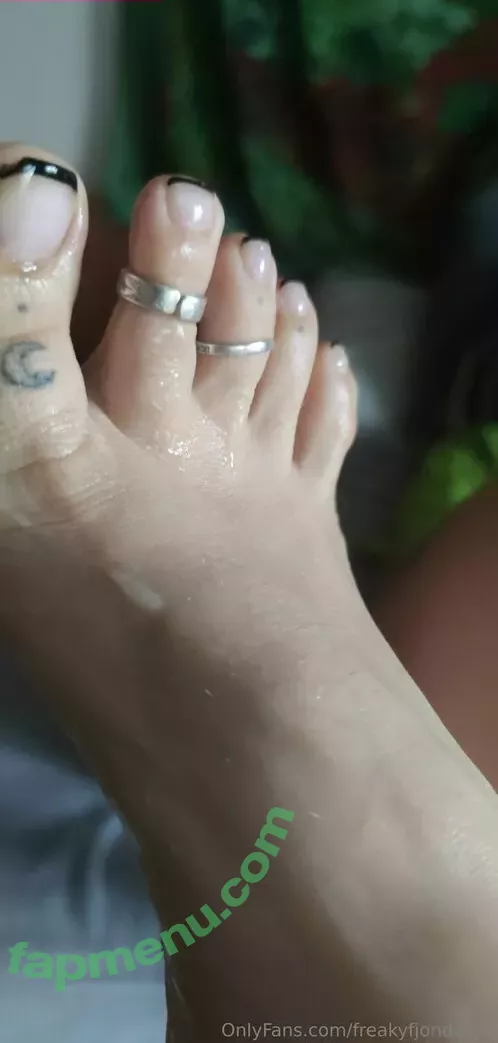 freakyfjonda nude photo #0502 (freakyfjondaxxx / freakyfreda)