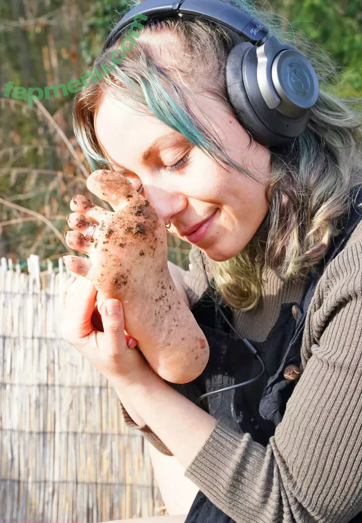 freakyfjonda nude photo #0575 (freakyfjondaxxx / freakyfreda)