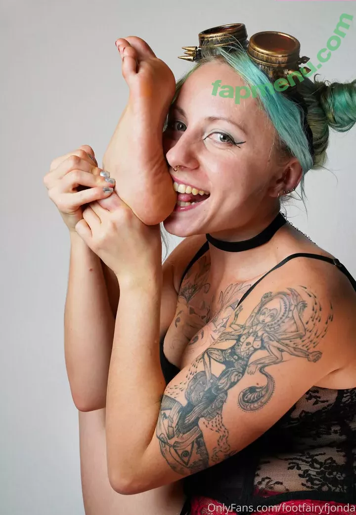 freakyfjonda nude photo #0584 (freakyfjondaxxx / freakyfreda)