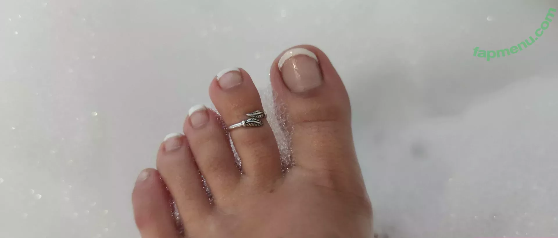 freakyfjonda nude photo #0635 (freakyfjondaxxx / freakyfreda)