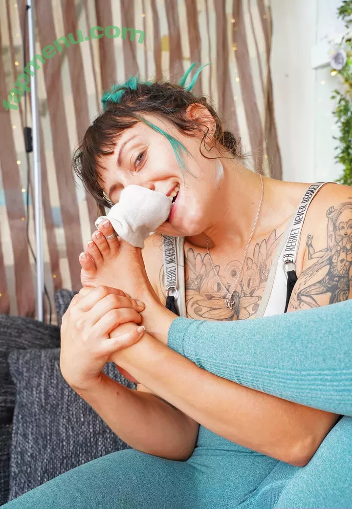 freakyfjonda nude photo #0678 (freakyfjondaxxx / freakyfreda)