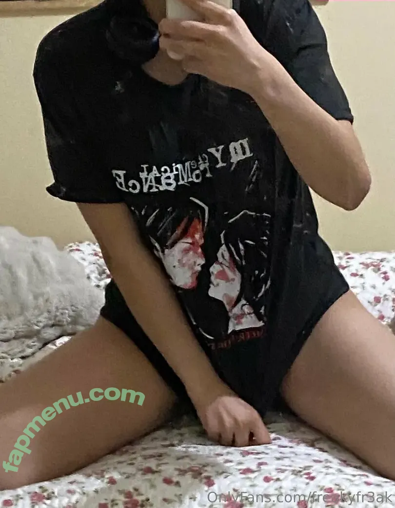 freakyfr3ak nude photo #0009 (freaky_freek)