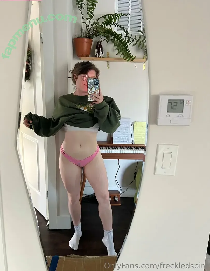 freckledspirit nude photo #0330 (Creepyspookygirl / Freakysweetgirl / creepy_toes / freckled.spirits / freckledspirit2)