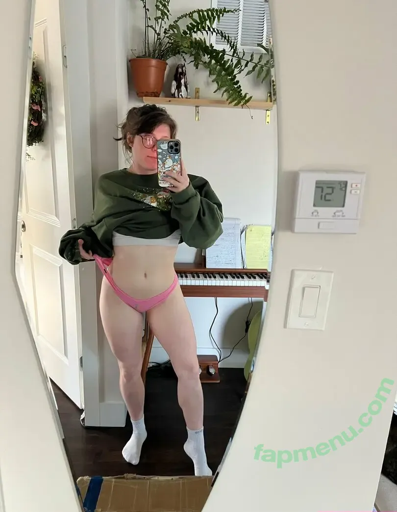 freckledspirit nude photo #0331 (Creepyspookygirl / Freakysweetgirl / creepy_toes / freckled.spirits / freckledspirit2)
