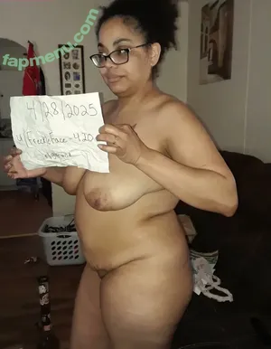  nude photo #0001